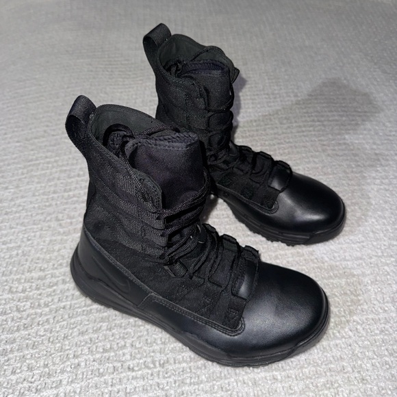 Mens Nike SFB Gen 2 8" Tactical Military Boots Black - Picture 2 of 7